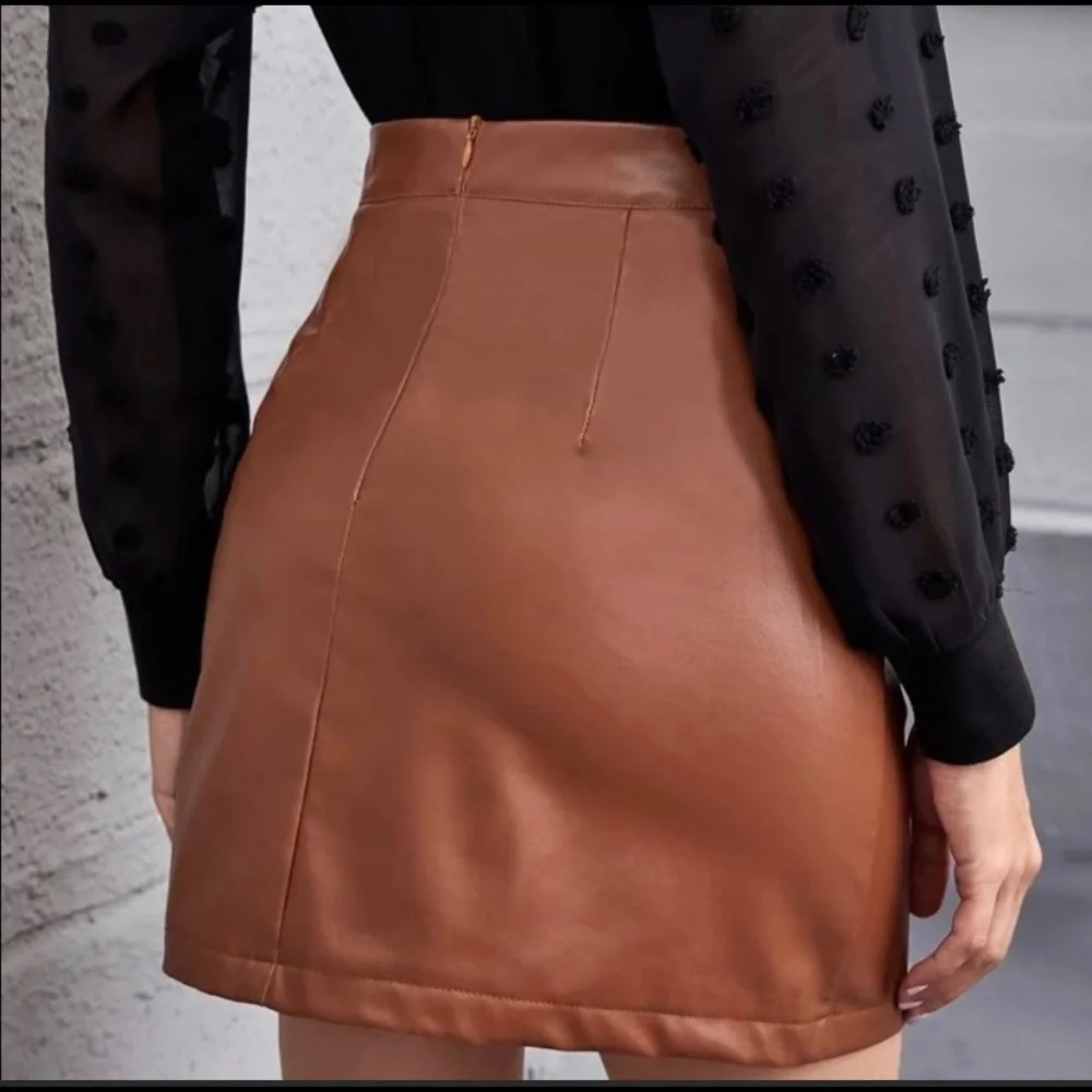 Super Sexy Vegan Leather Skirt - Picture 4 of 4